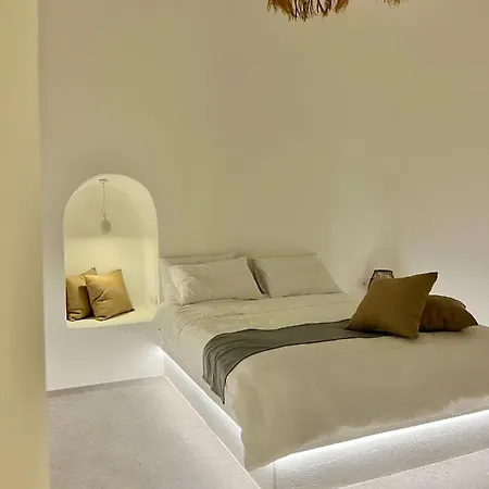 Saba Luxury Karterados (Santorini)